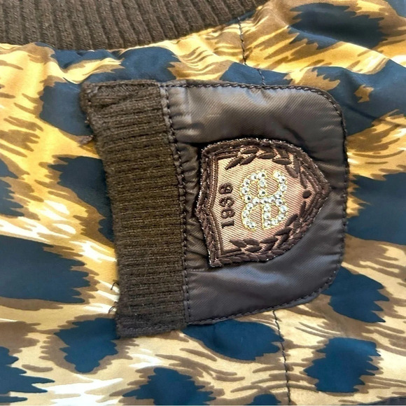 Elegance Paris  vintage animal print vest in great shape - Picture 3 of 5